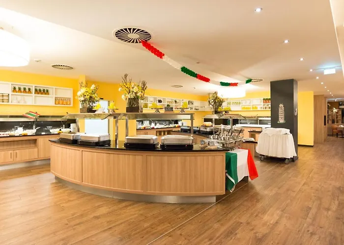 מלון Parkhotel Cup Vitalis (adults Only) באד קיסינגן